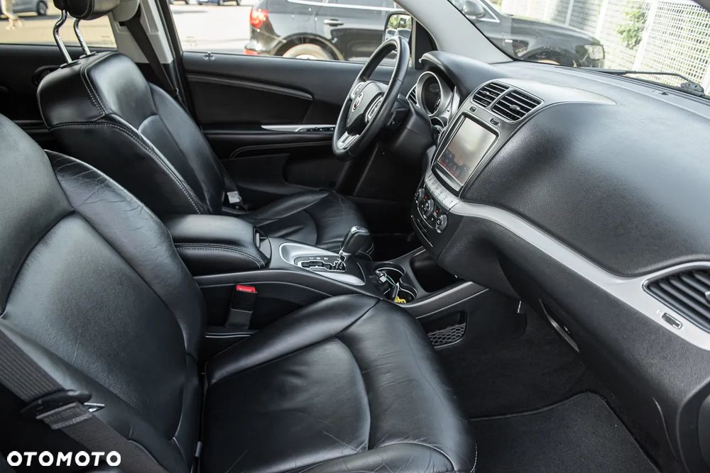 Fiat Freemont 2.0 Multijet 16V DPF Automatik Allrad Black Code - 32