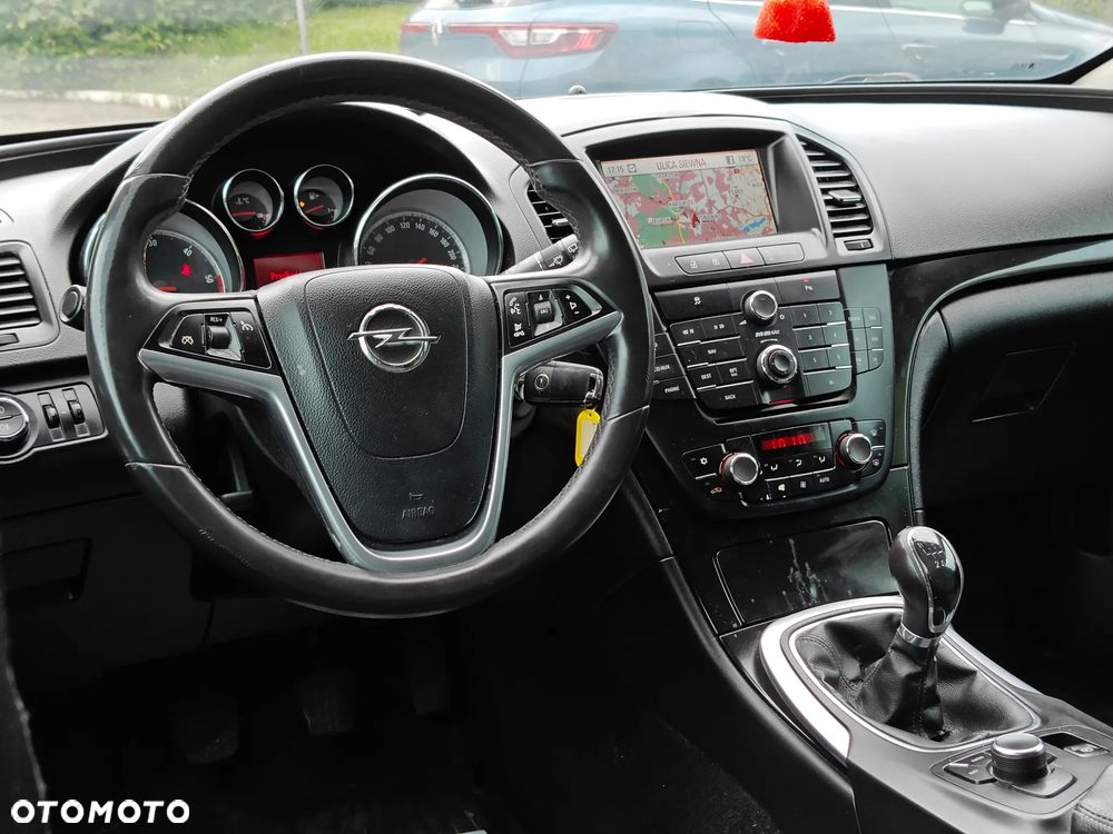 Opel Insignia 2.0 CDTI - 18