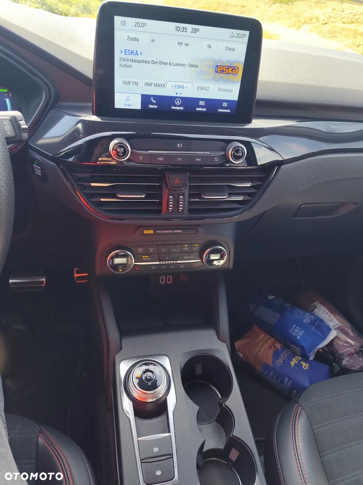 Ford Kuga 2.5 Duratec FHEV 4x4 ST-LINE X - 10