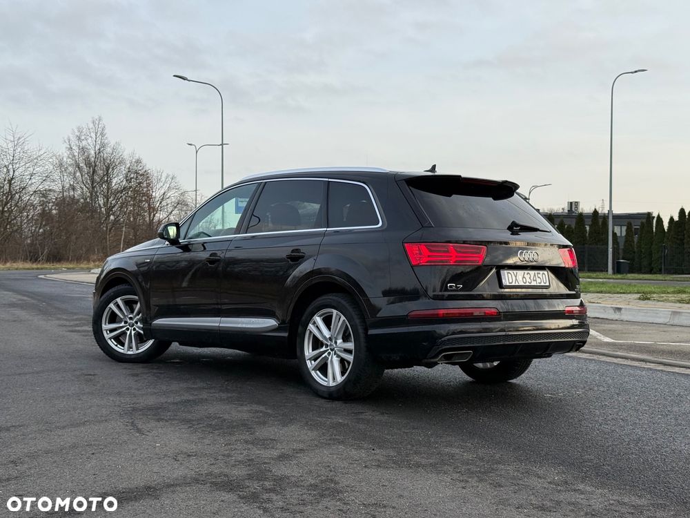 Audi Q7 - 7