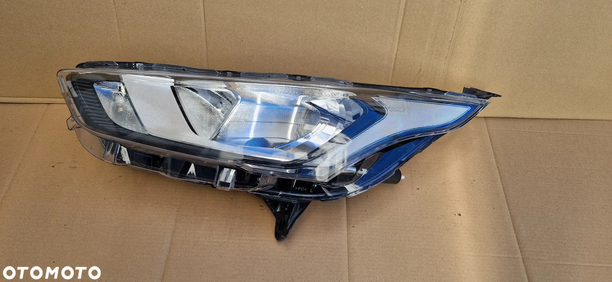 FORD CONNECT LIFT 2023 R LAMPA LEWA PRZÓD KT1B-13W030-AF - 2