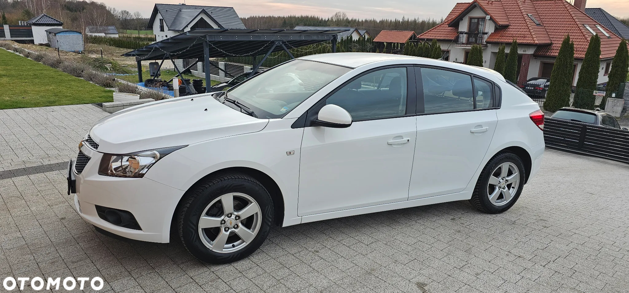 Chevrolet Cruze 1.6 LS+ - 19