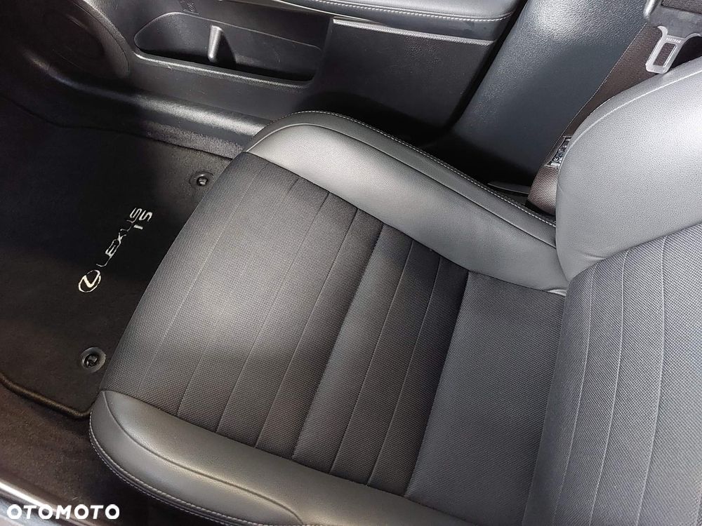 Lexus IS 250 Elegance - 24