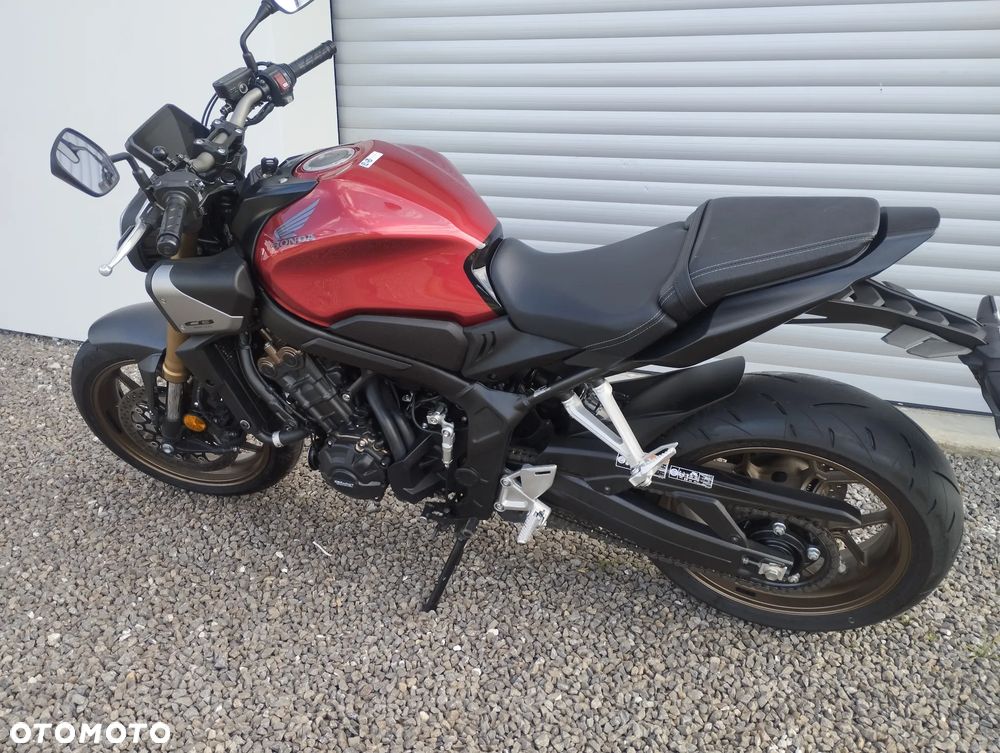 Honda CB - 16