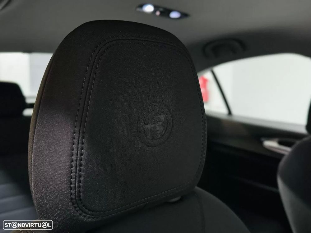 Alfa Romeo Giulia 2.2 D Super - 54