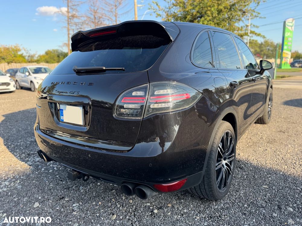 Porsche Cayenne - 5