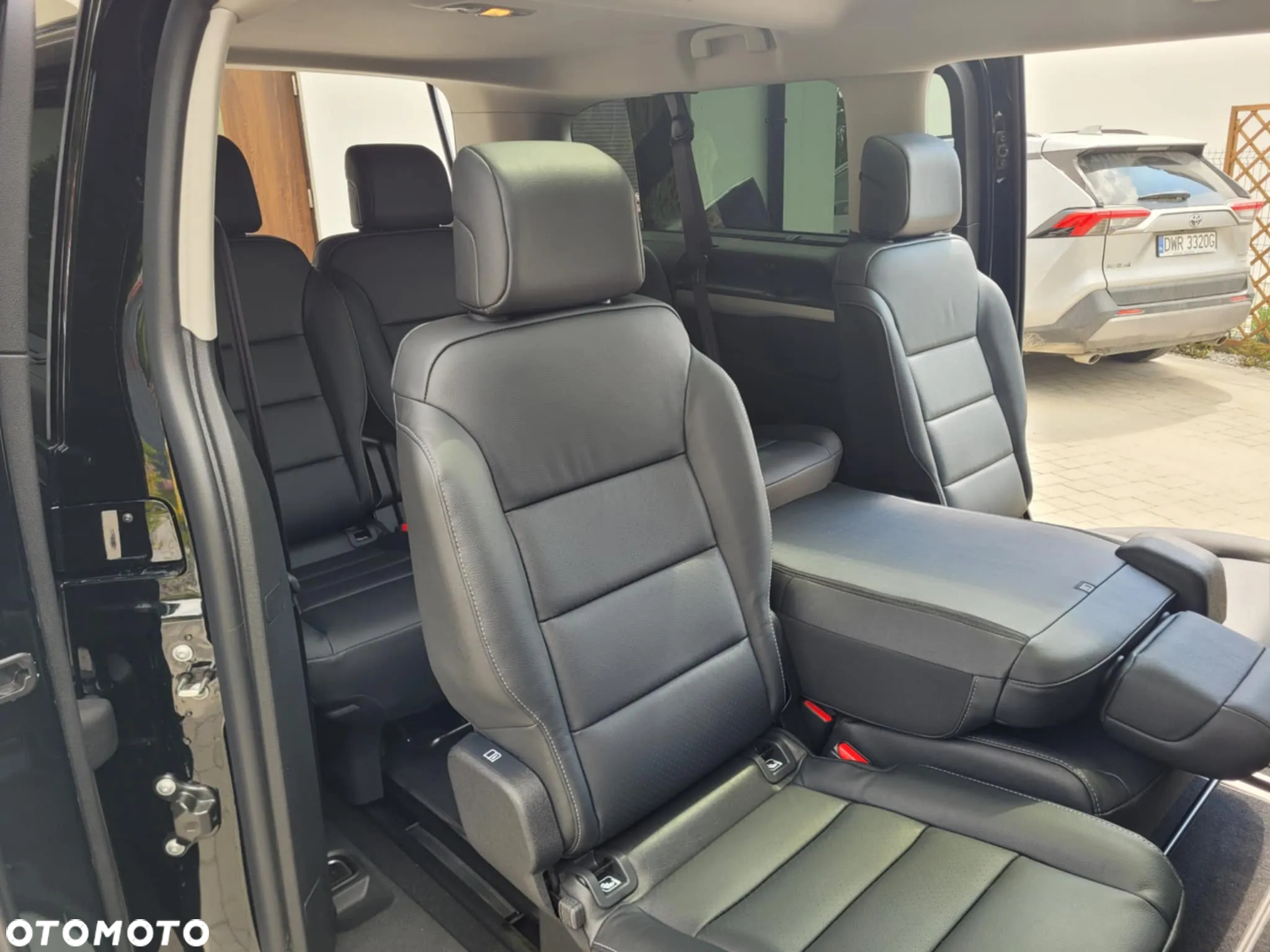 Toyota ProAce Kombi 2.0 D-4D Long 2,8t - 7