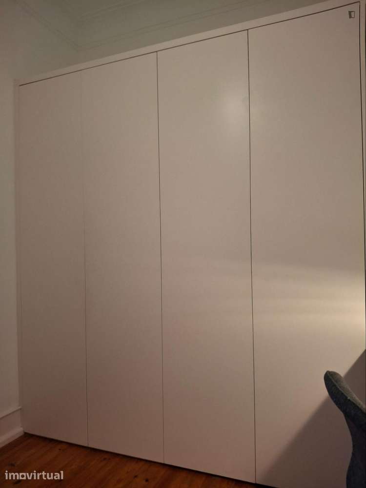 Quarto - localizado em Roma-Areeiro Lisbon - Grande imagem: 3/8
