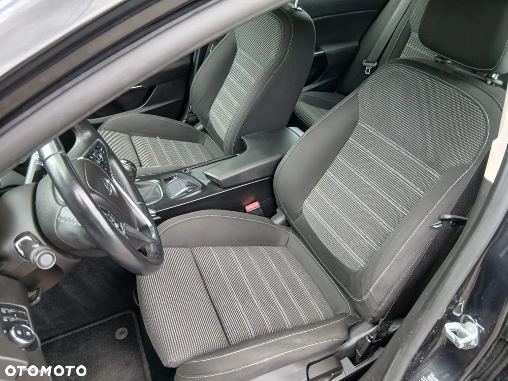 Opel Insignia 1.4 T Edition S&S - 21