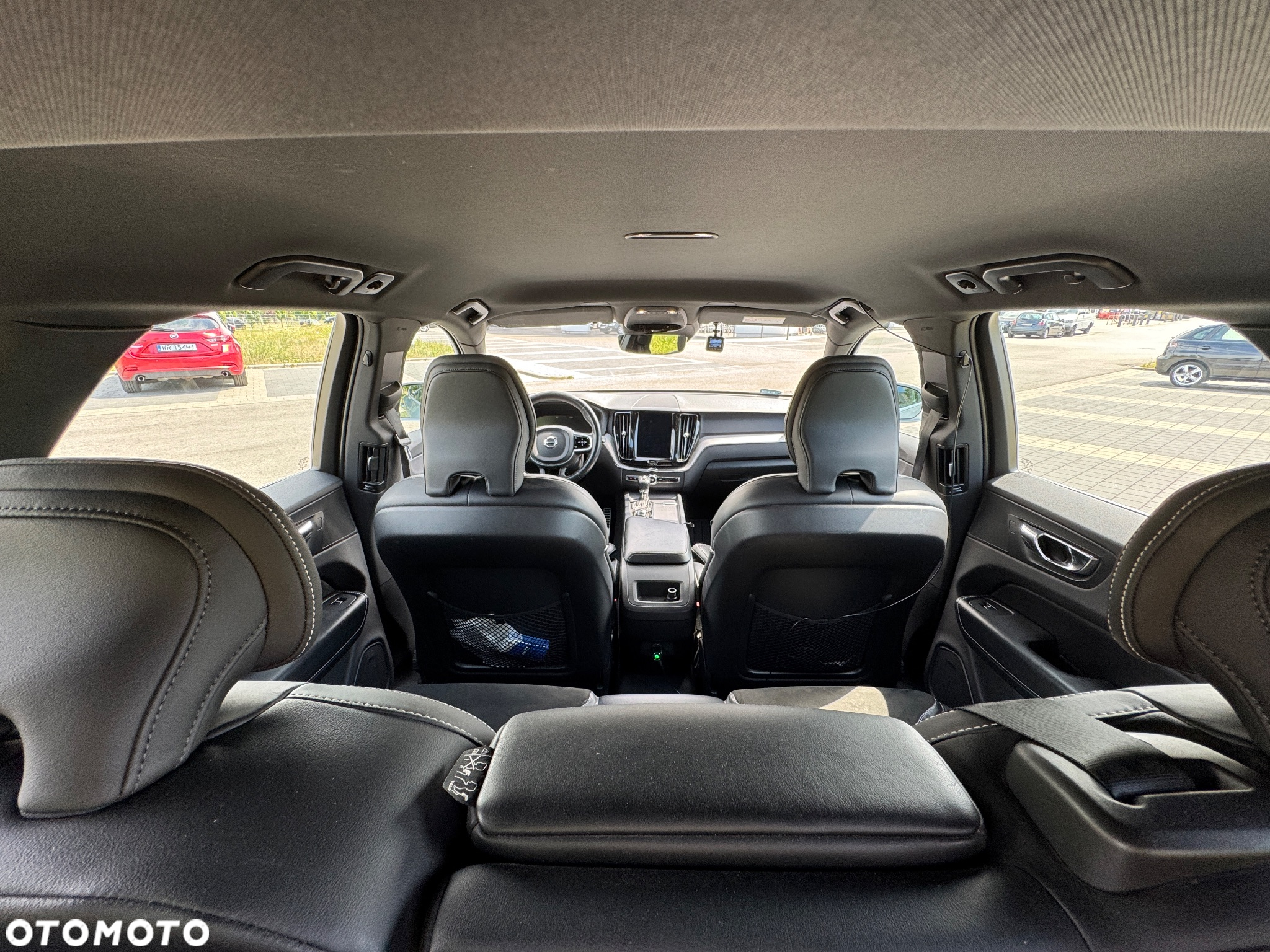 Volvo XC 60 D5 AWD R-Design - 14