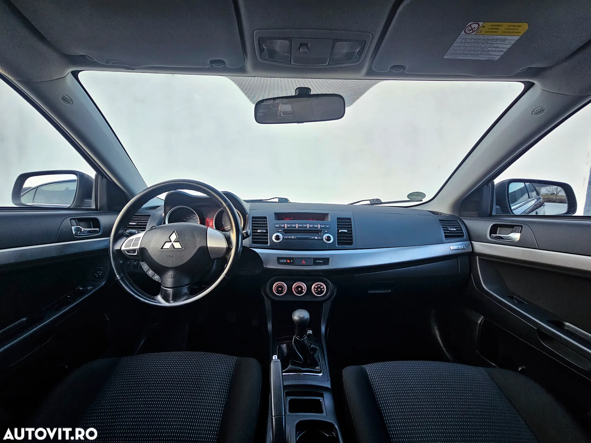 Mitsubishi Lancer 1.5 - 7