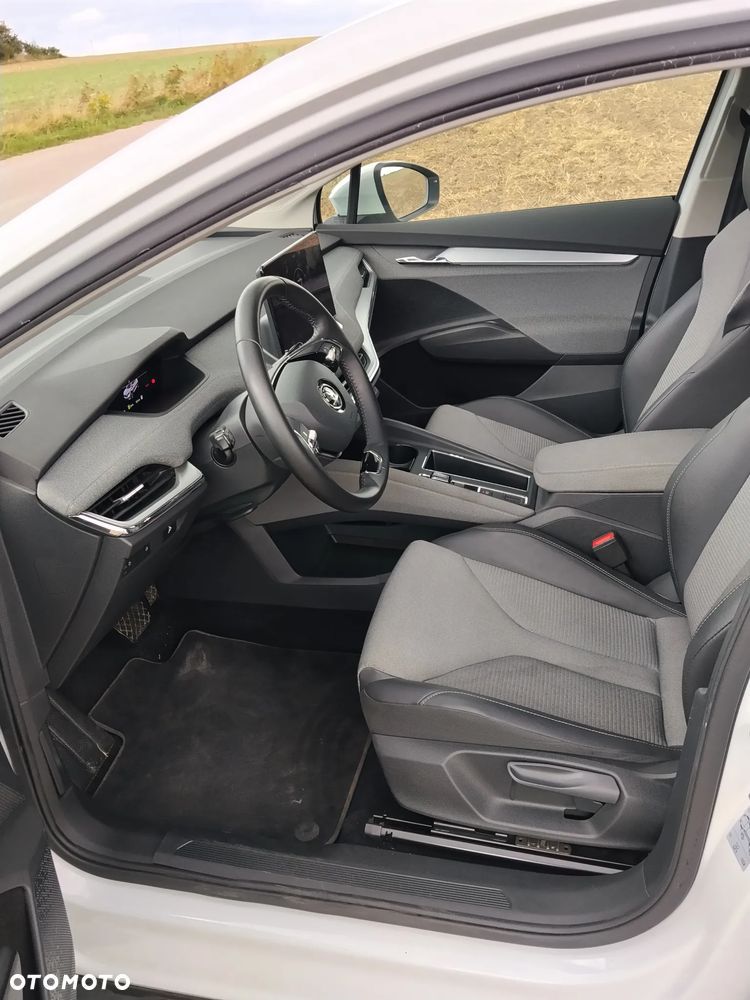 Skoda Enyaq 60 62kWh Clever - 14