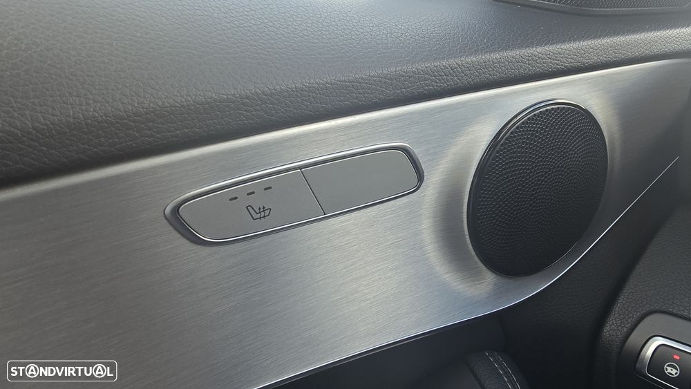 Mercedes-Benz C 300 BlueTEC Hybrid AMG Line - 29