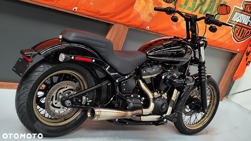 Harley-Davidson Softail Street Bob - 9