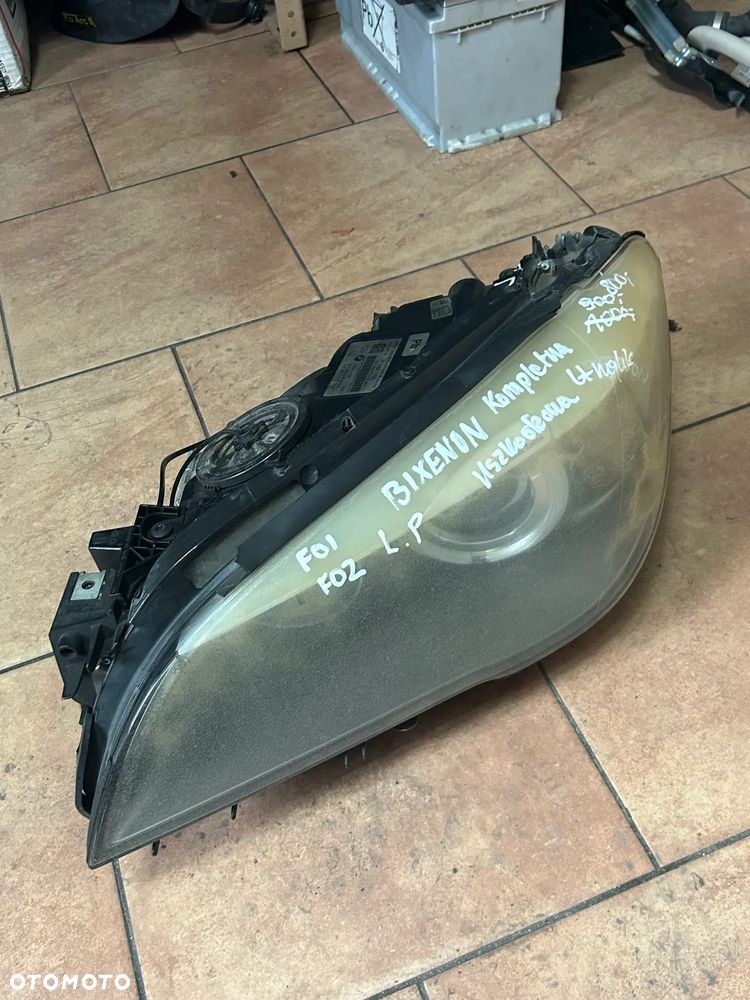 LAMPA BMW F01 F02 LEWY PRZÓD KOMPLETNA BIXENON ANGLIK 7182153 USZKODZONA - 1