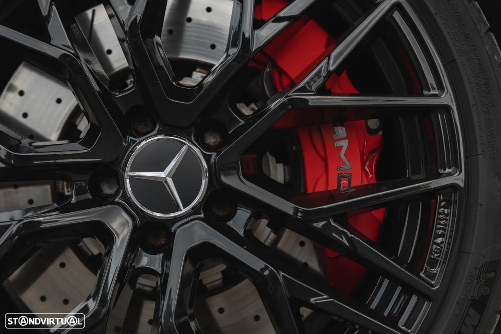 Mercedes-Benz C 63 AMG - 19