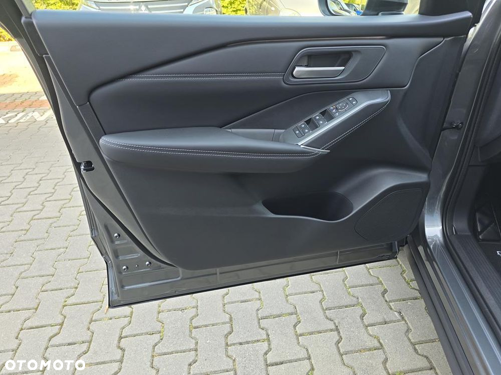 Nissan Qashqai 1.3 DIG-T mHEV N-Connecta Xtronic - 10