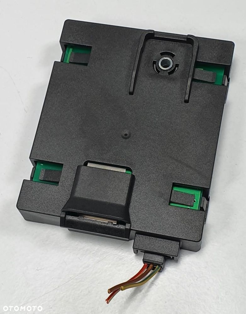 WZMACNIACZ ANTENY MERCEDES W169 A1698200475 - 2