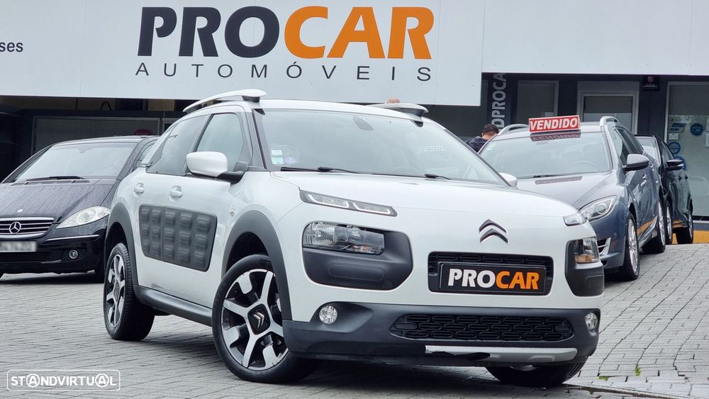 Citroën C4 Cactus 1.2 PureTech Shine EAT6 - 34