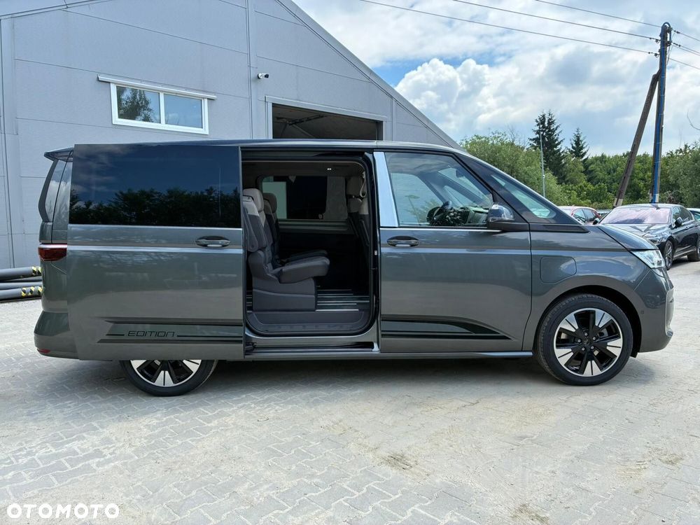 Volkswagen Multivan - 10