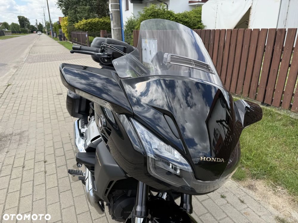 Honda CTX - 10