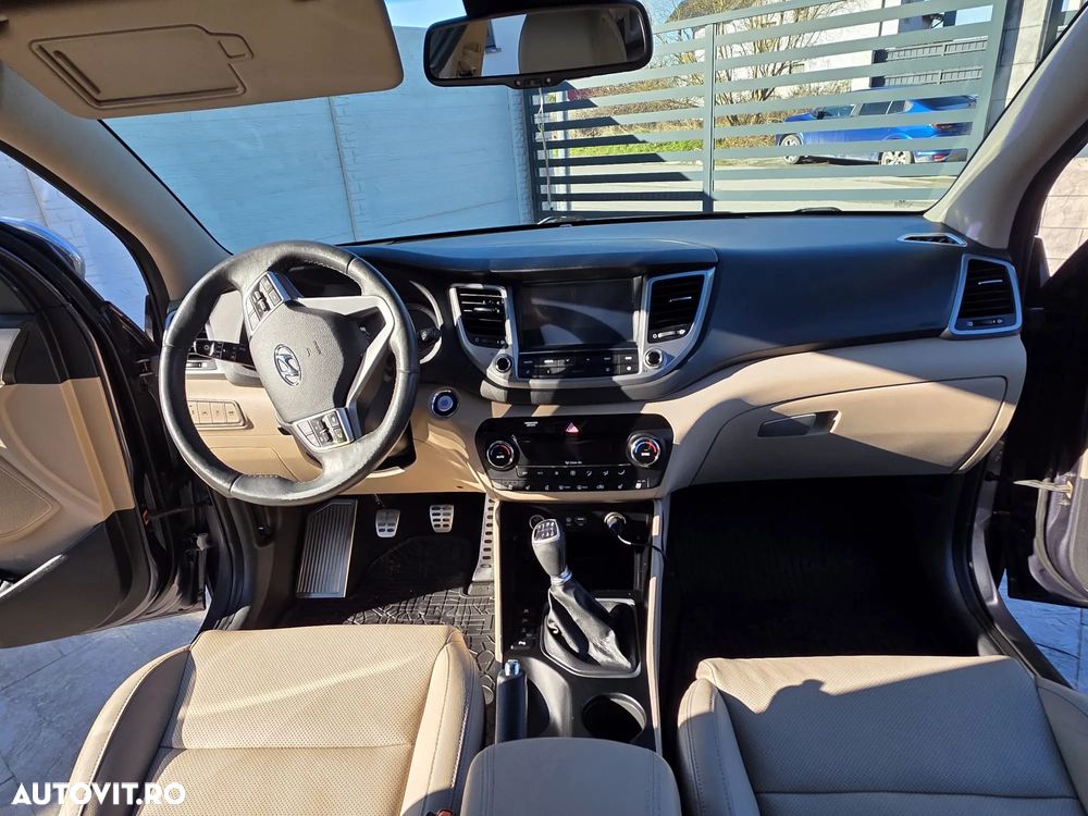 Hyundai Tucson - 11
