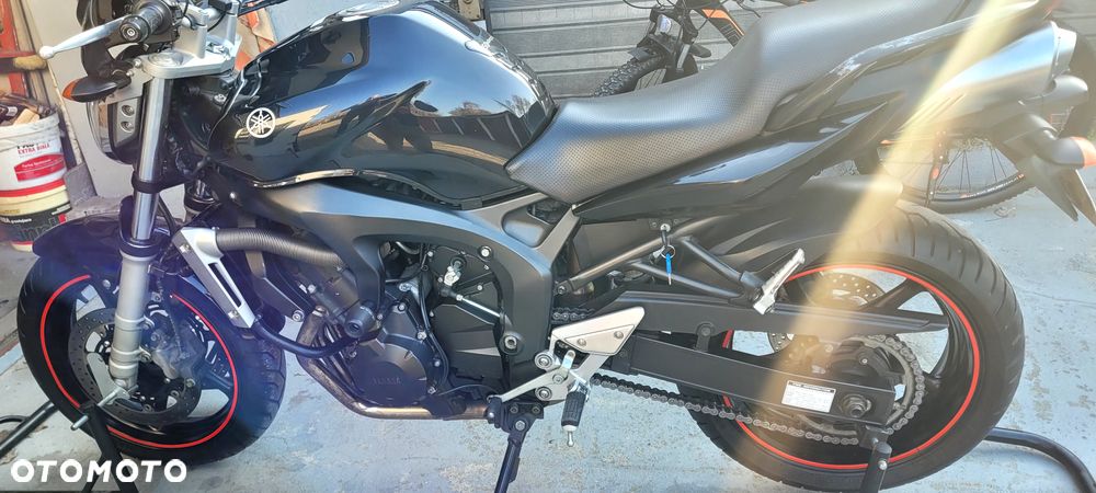 Yamaha FZ6 - 1