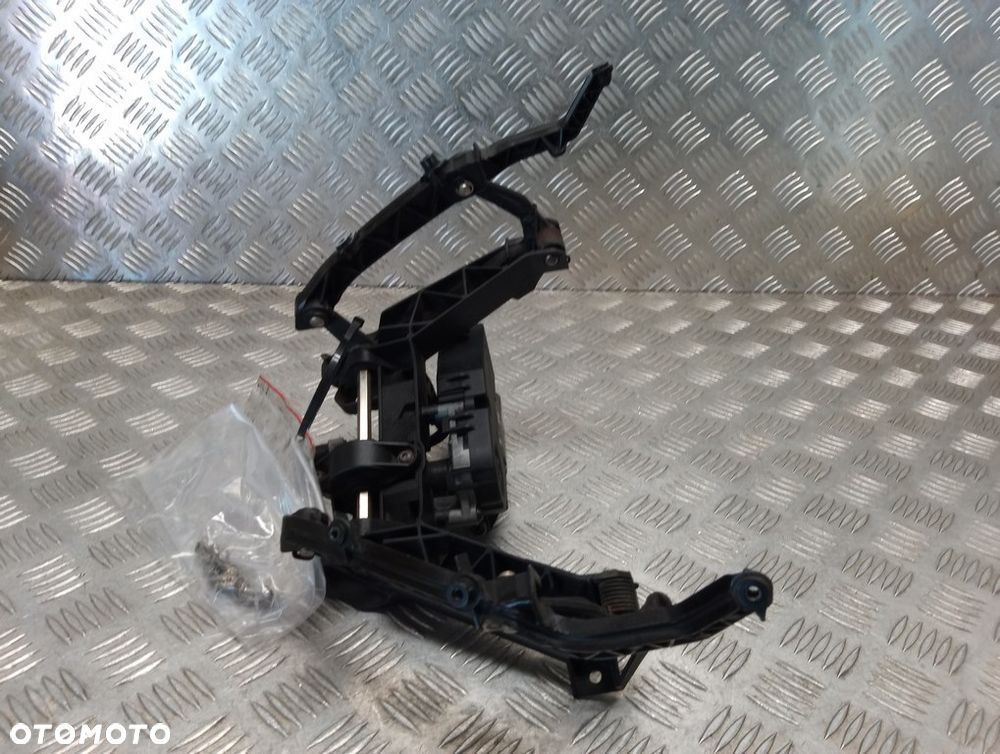 Mechanizm podnoszenia szyby BMW R 1200RT K26 10-14r   PN. 46637681429 - 3