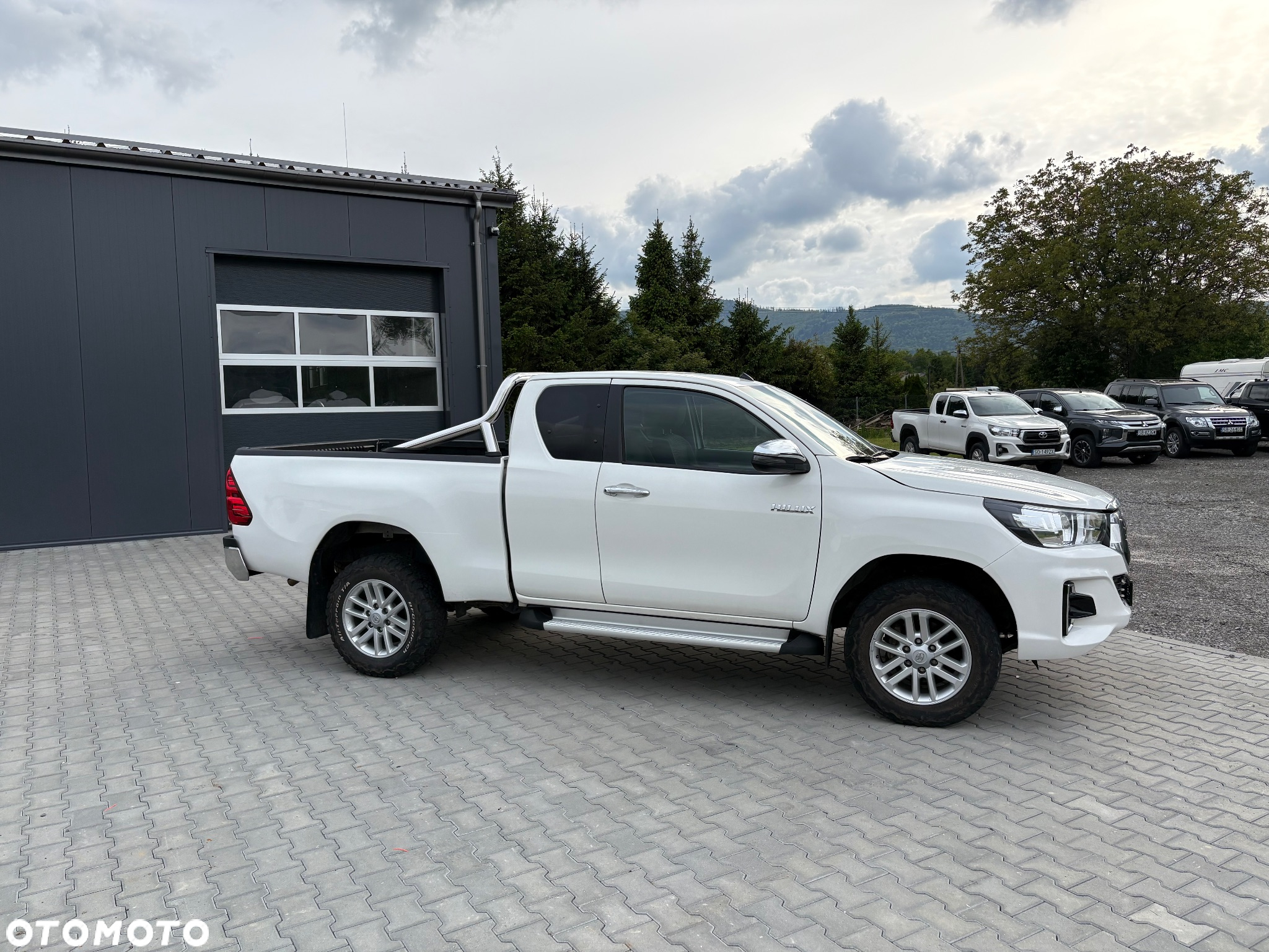 Toyota Hilux 2.4 D-4D Extra Cab SR 4x4