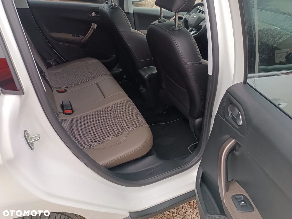 Peugeot 2008 PureTech 82 Active - 31