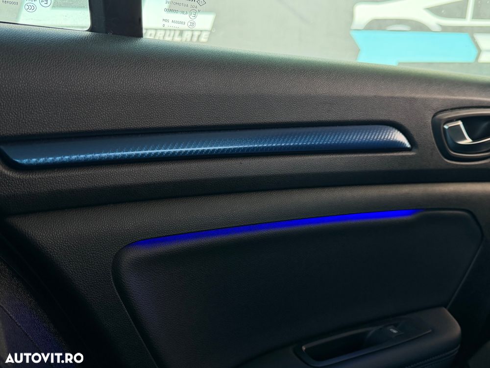 Renault Megane BLUE dCi 115 GT LINE - 24