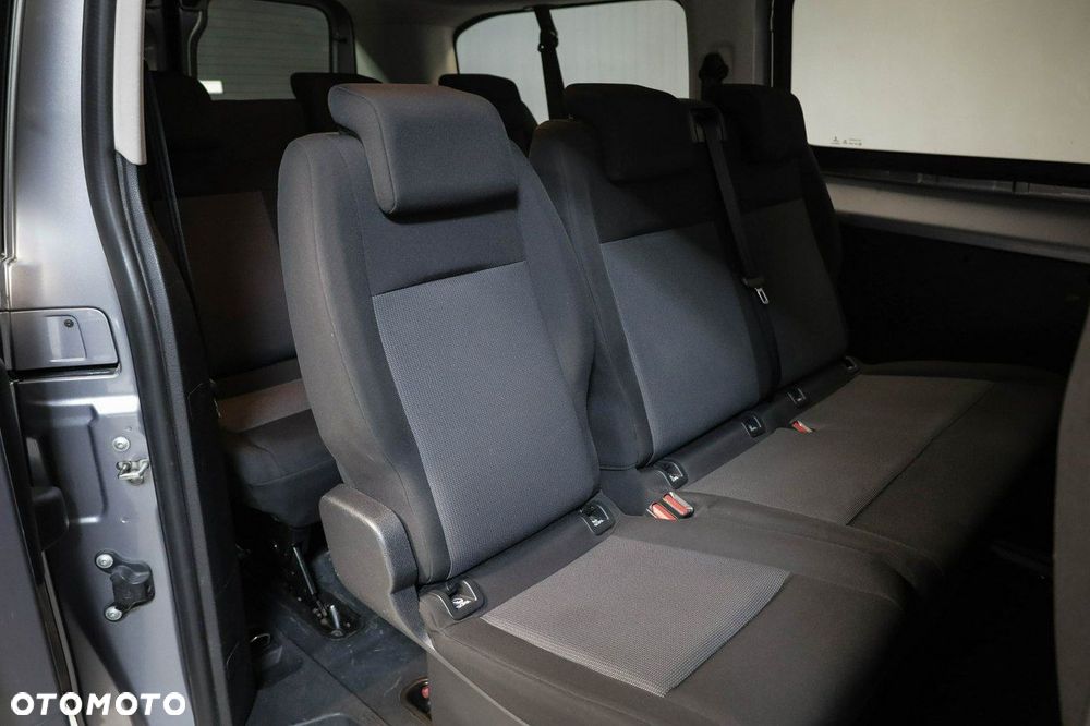 Opel Vivaro - 16