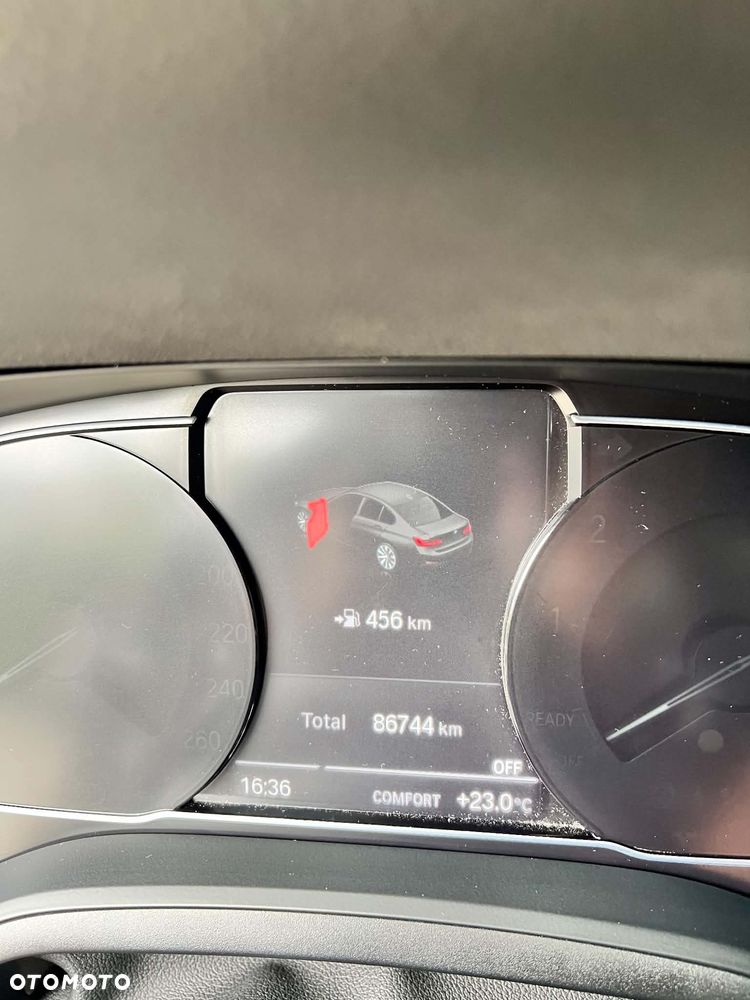 BMW Seria 3 318i Sport Line - 16