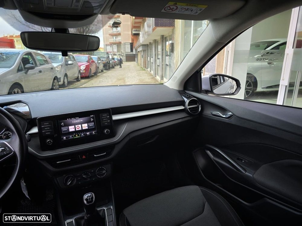 Skoda Fabia 1.0 MPI Ambition - 19