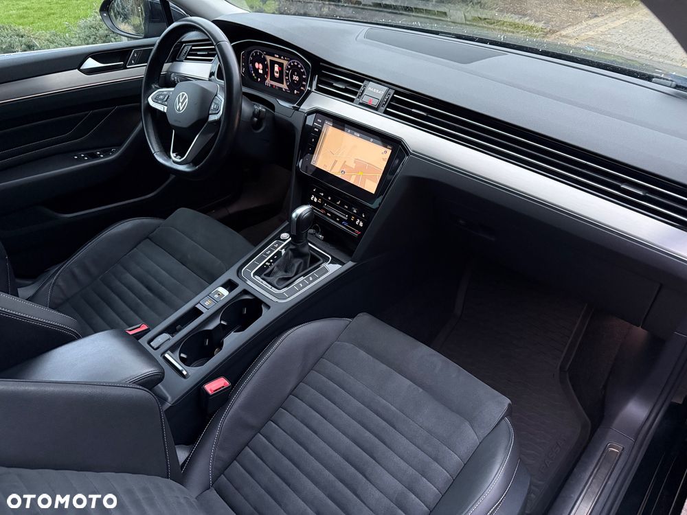 Volkswagen Passat 2.0 TSI Elegance DSG - 33