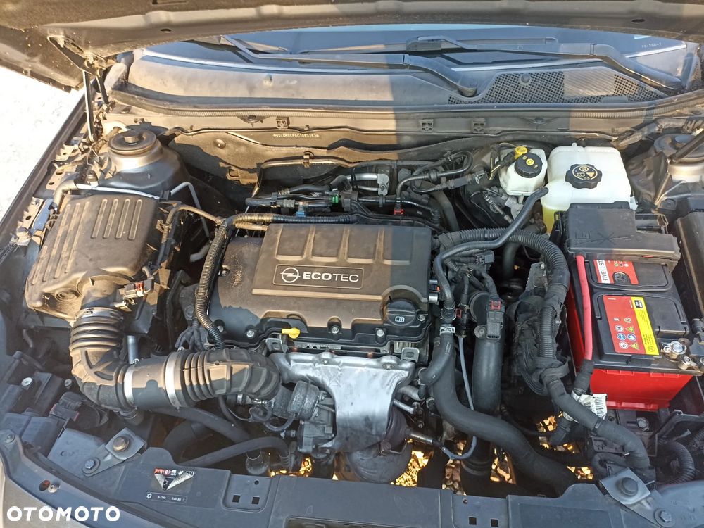 Opel Insignia - 8