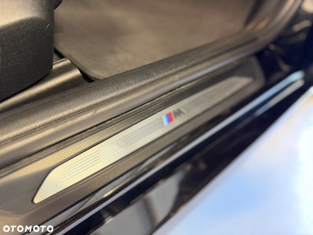 BMW Seria 3 330i xDrive Edition M Sport Shadow - 12