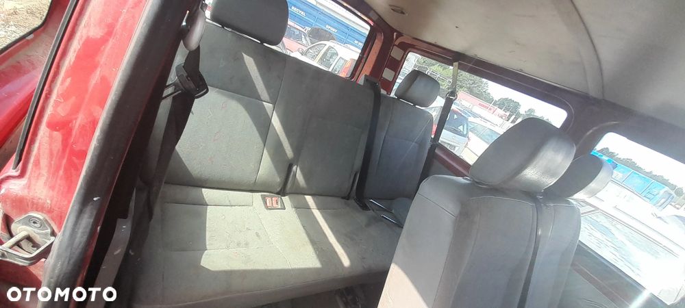 VW TRANSPORTER T5 KANAPA ŁAWKA 3 RZĄD nr. 9/8 - 1