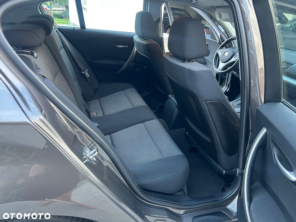 BMW Seria 1 118i - 11