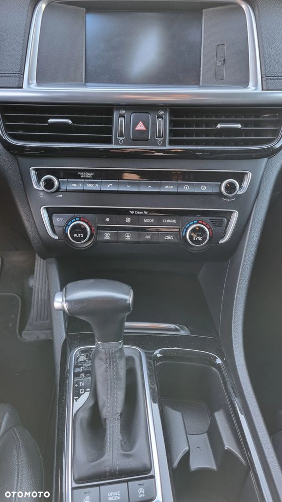 Kia Optima - 17