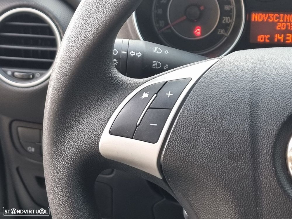 Fiat Punto 1.3 M-Jet Easy S&S - 13