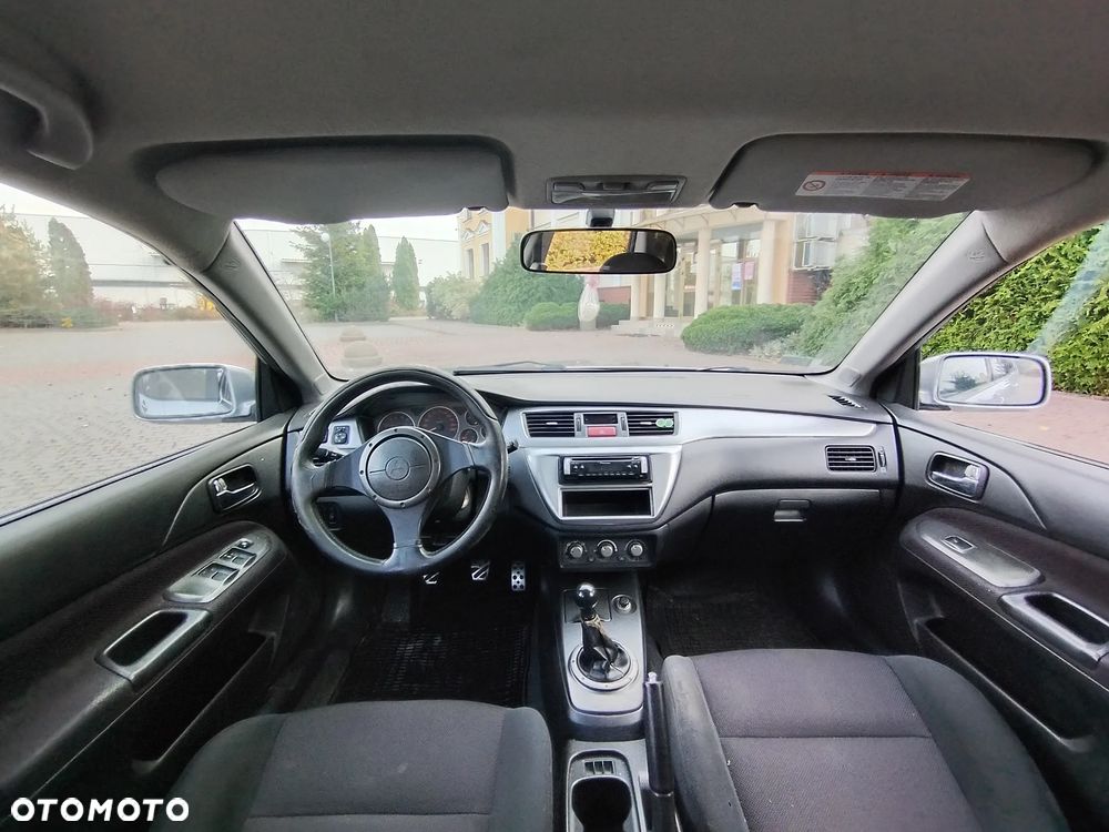 Mitsubishi Lancer 1.6 Sport - 10