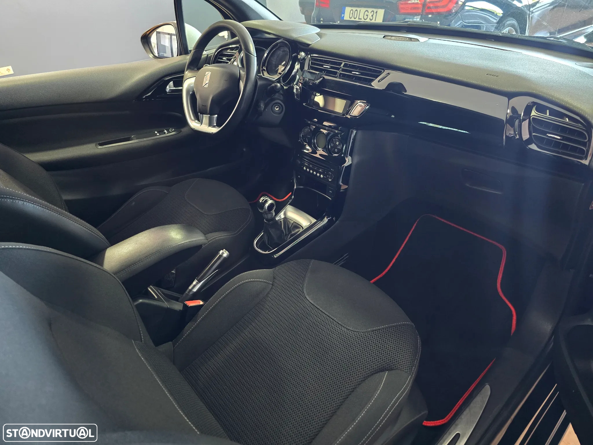 Citroën DS3 1.6 e-HDi So Chic - 15