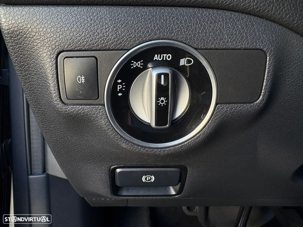 Mercedes-Benz GLA 220 CDi Urban 4-Matic - 15