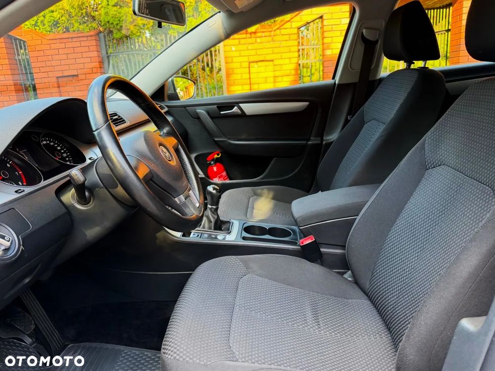 Volkswagen Passat 1.4 TSI Perfectline - 35