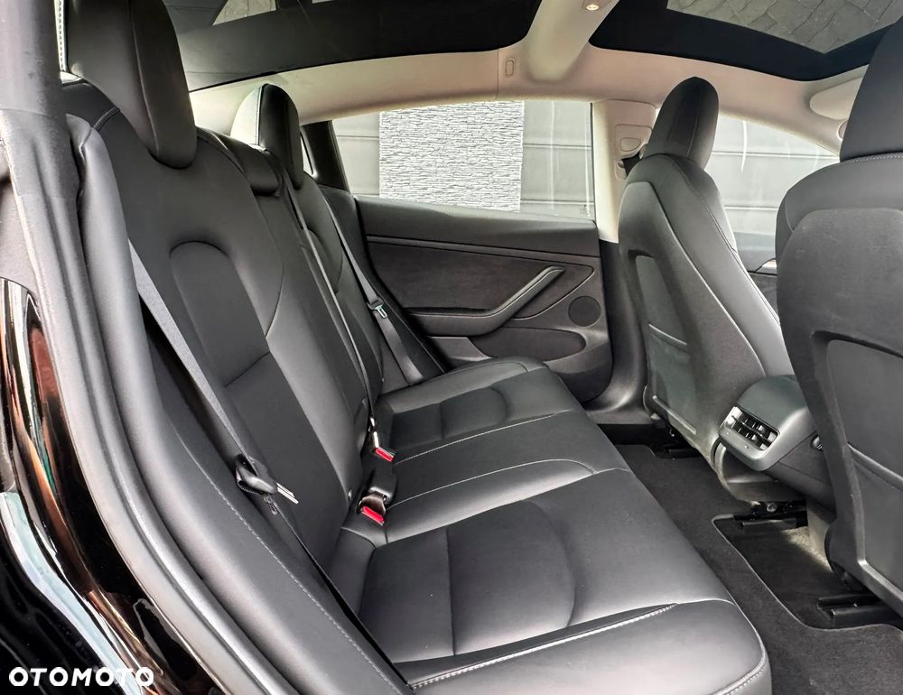 Tesla Model 3 Langstreckenbatterie Allradantrieb Dual Motor - 16