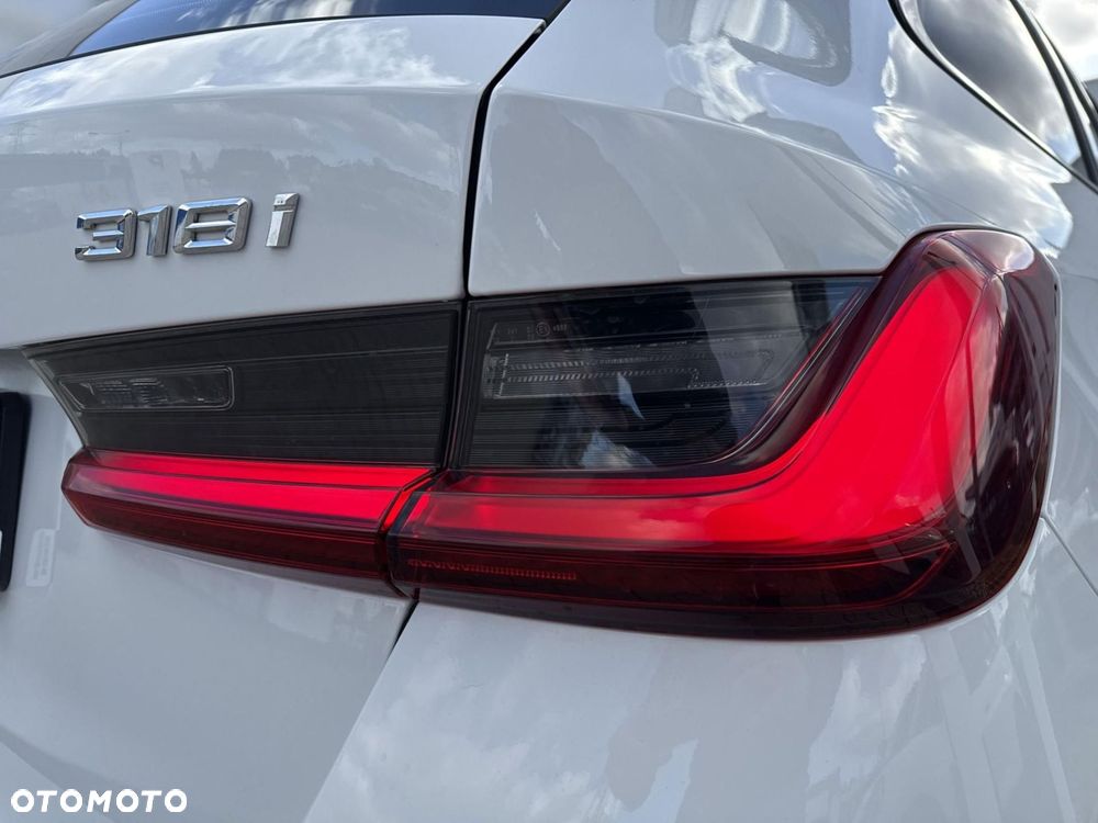 BMW Seria 3 318i Advantage - 22