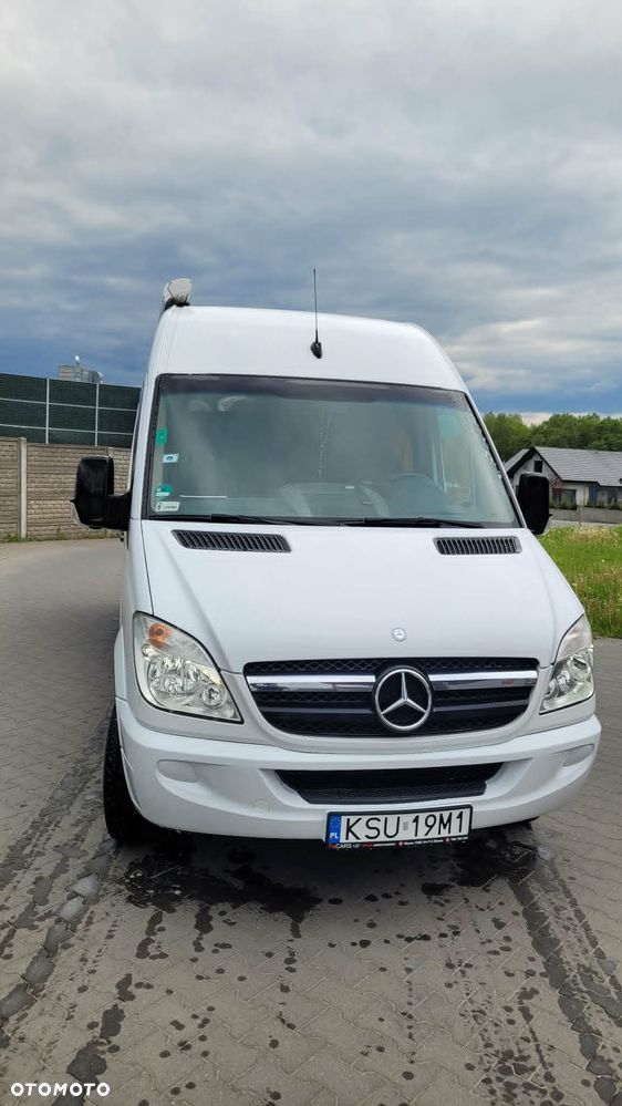 Mercedes-Benz Sprinter - 2