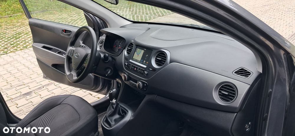 Hyundai i10 1.0 Premium - 24