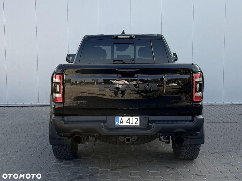 Dodge RAM - 6